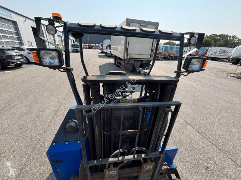 Teleskopisk truck  F3 151...