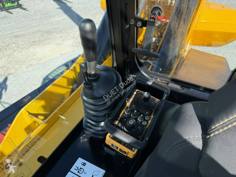 Chariot télescopique JCB 555P210R SV ROTO 55.21...