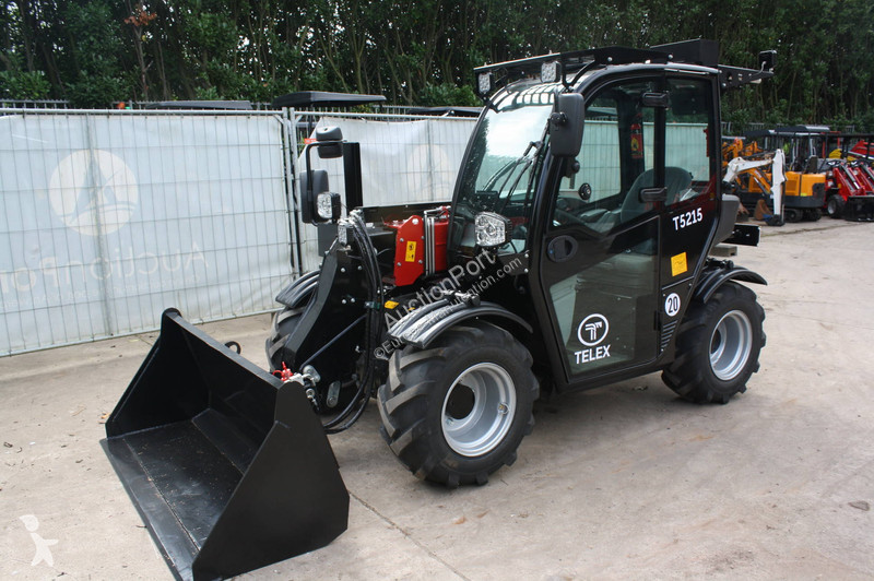 Teleskopický vozík Terex T5215