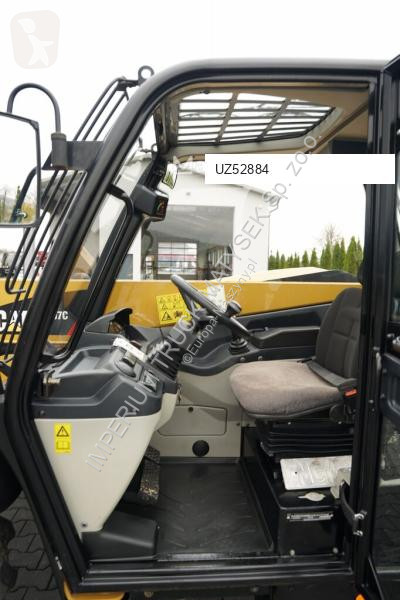 Телескопичен товарач Caterpillar C