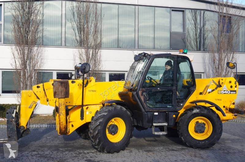 Încărcător telescopic JCB 540-200