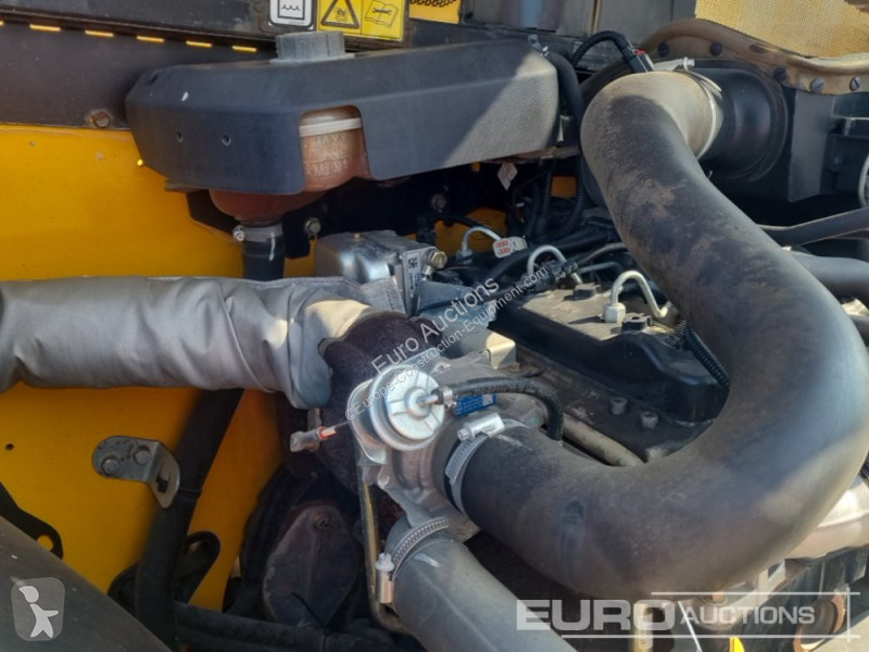 رافعة شوكية تلسكوبية JCB 540-140 Hi Viz