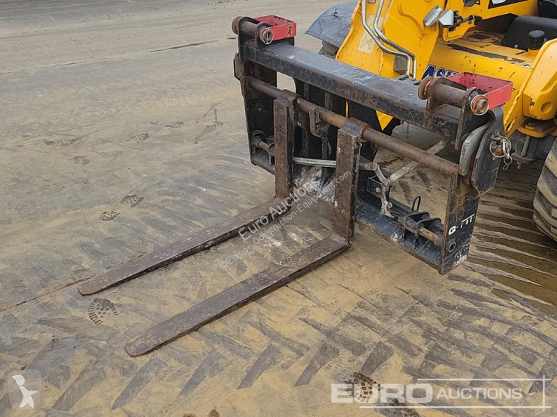Încărcător telescopic JCB 525-60 Hi Viz