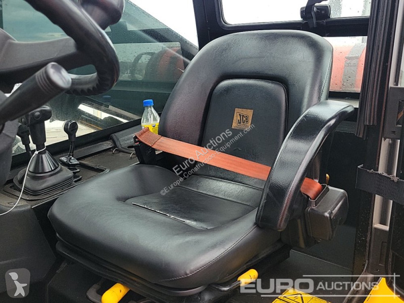 Încărcător telescopic JCB