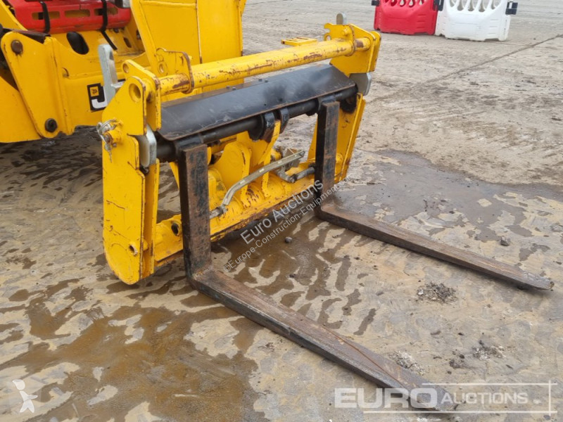 Teleskopický vozík JCB 540-170