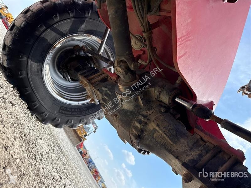 Телескопічний навантажувач Manitou...