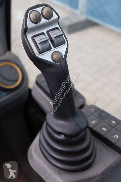 Телескопический погрузчик JCB 30-19E