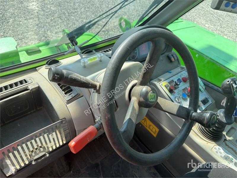 Телескопічний навантажувач Merlo P38.13PLUS