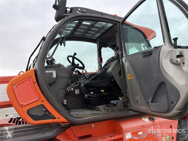 رافعة شوكية تلسكوبية Manitou MRT2150 Privilege+