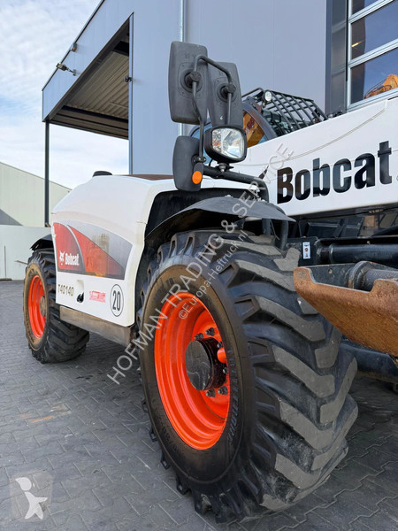 رافعة شوكية تلسكوبية Bobcat