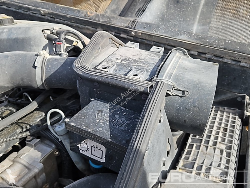 Teleskopický vozík JCB 560-80