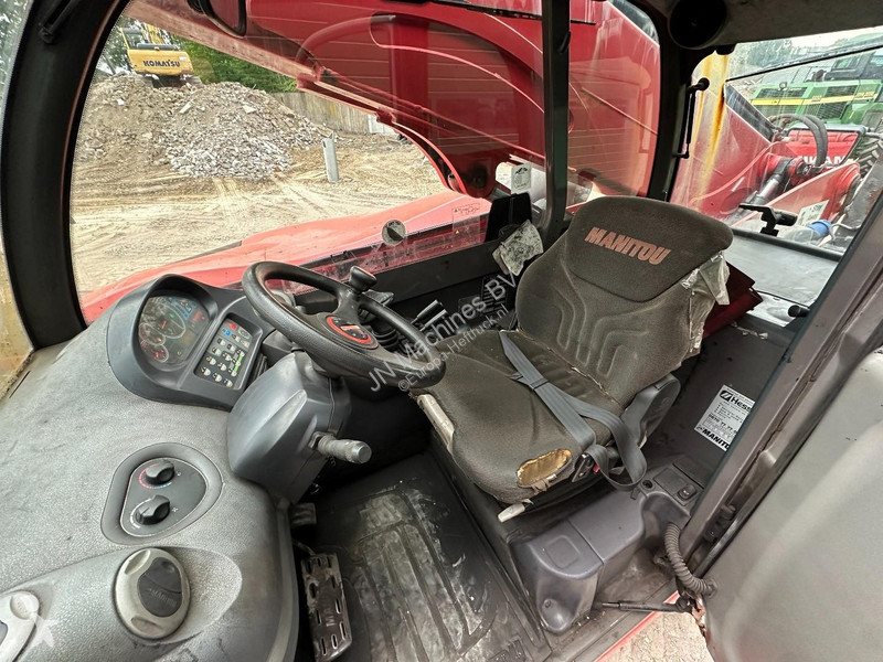رافعة شوكية تلسكوبية Manitou