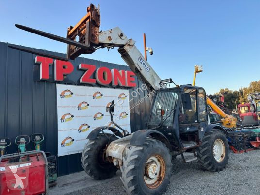 رافعة شوكية تلسكوبية JCB 528-70 à 18 500 € ht
