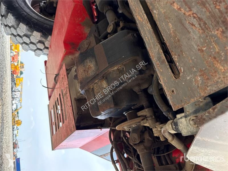 Телескопічний навантажувач Manitou...