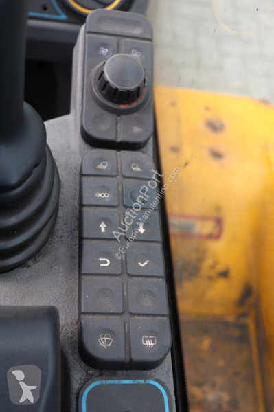 Телескопический погрузчик JCB 30-19E