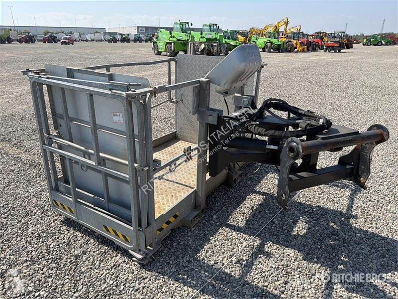 Телескопічний навантажувач Manitou MRT2550...