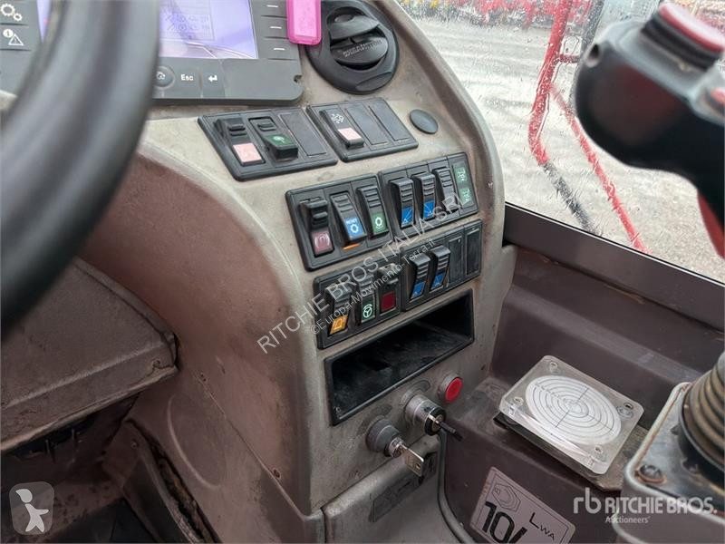 伸缩臂叉车 Manitou MRT1840