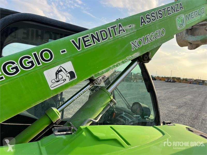 رافعة شوكية تلسكوبية Merlo P27.6 Telehandler
