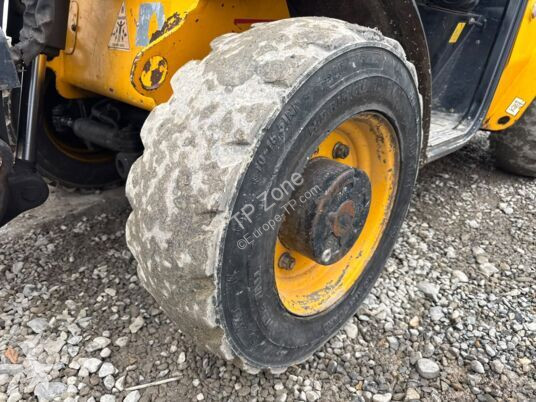 Chariot télescopique JCB