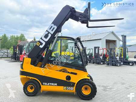 Încărcător telescopic JCB