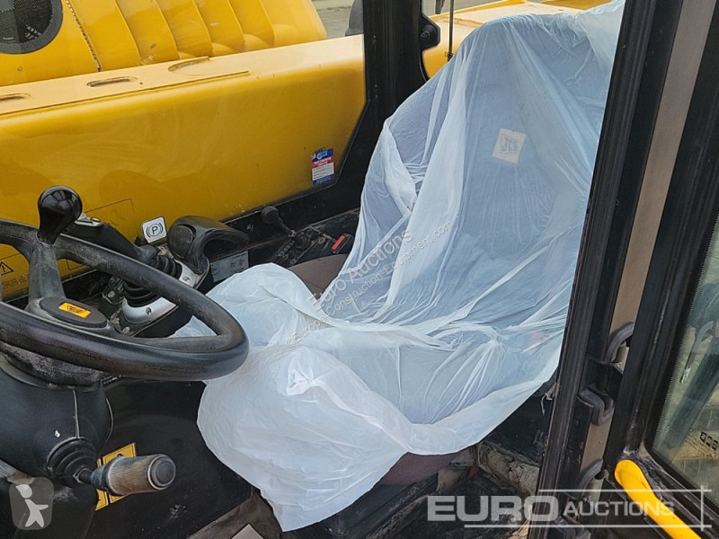 Încărcător telescopic JCB 525-60 Hi Viz