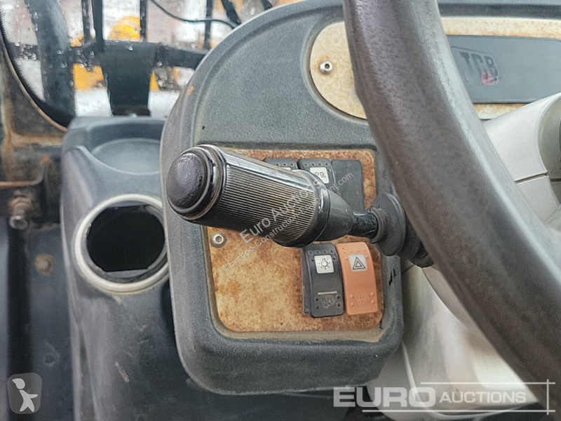 Teleskopický vozík JCB 535-140 Hi Viz