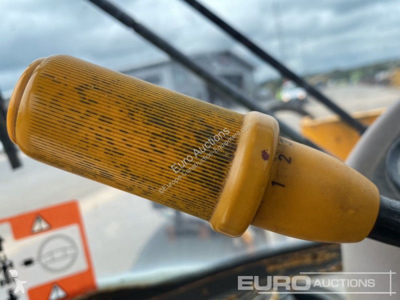 Chariot télescopique JCB TM270