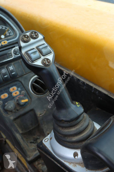 Телескопичен товарач JCB 560-80