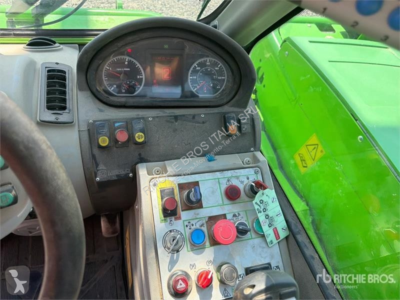 Телескопічний навантажувач Merlo P38.13PLUS