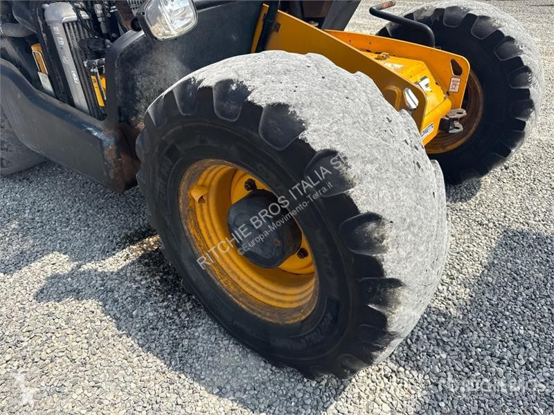 Chariot télescopique JCB