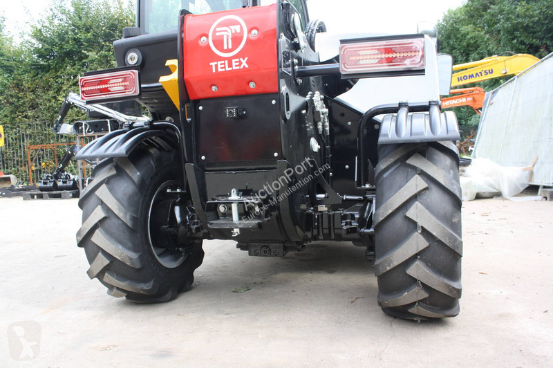 Teleskopický vozík Terex T5215