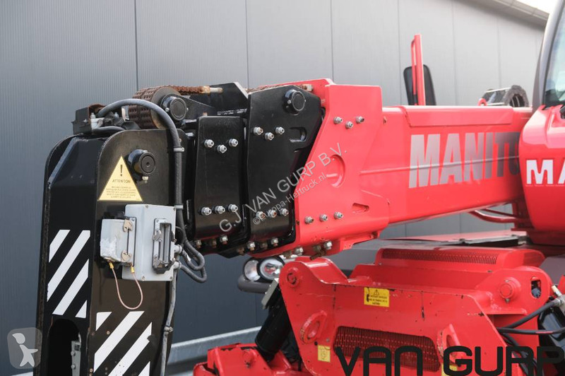 Empilhador braço telescópico  Manitou MRT 2550...