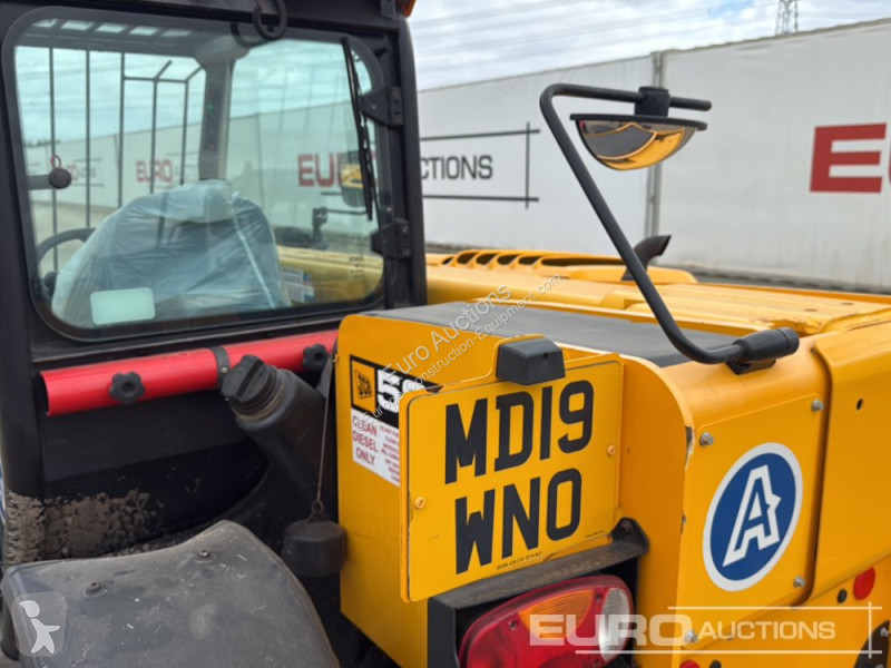 رافعة شوكية تلسكوبية JCB 525-60 Hi Viz