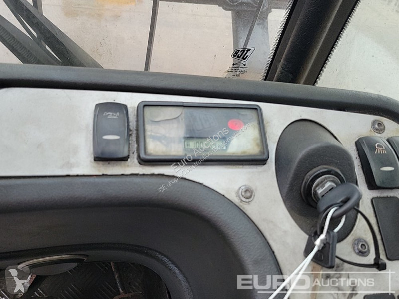 Încărcător telescopic JCB