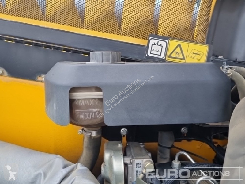 Teleskopický vozík JCB 540-140 Hi Viz