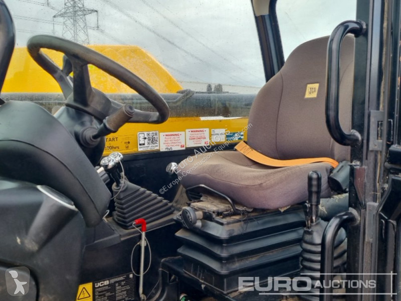 Teleskopický vozík JCB 535-95