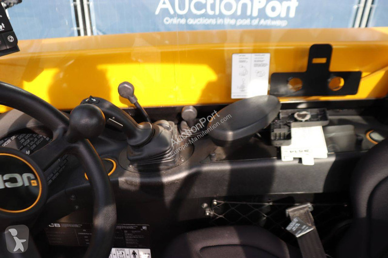 Телескопический погрузчик JCB 514-40 CON