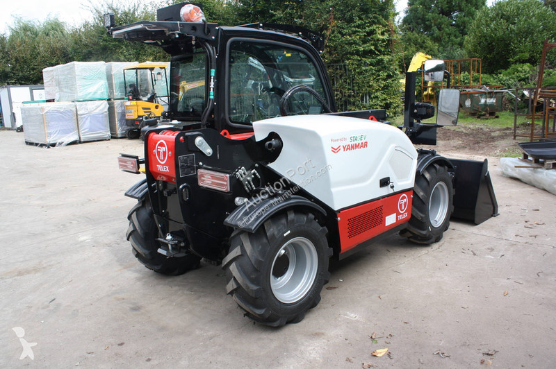 Teleskopický vozík Terex T5215