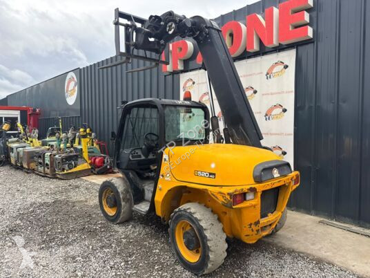 Chariot télescopique JCB