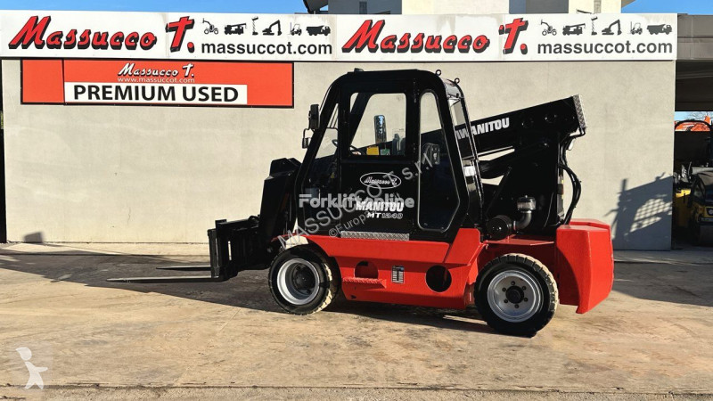 Chariot télescopique Manitou MTI 240 4x2