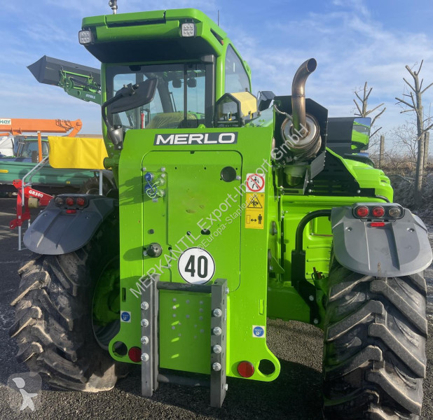 Încărcător telescopic Merlo TF 42.7 CS