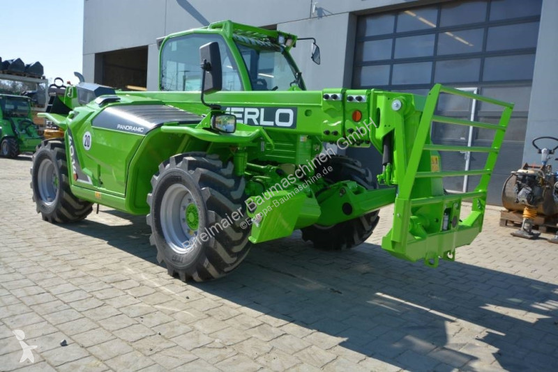 Încărcător telescopic Merlo 40.14Plus