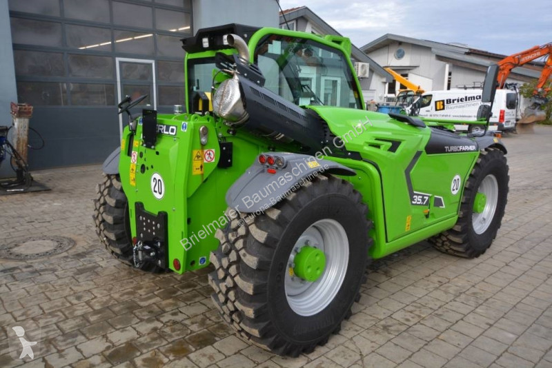 Încărcător telescopic Merlo TF 35.7-140