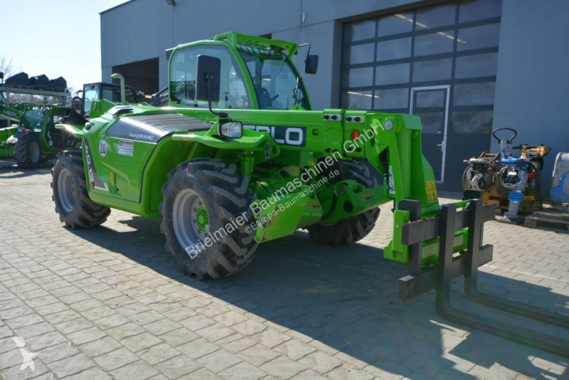 Încărcător telescopic Merlo 40.13