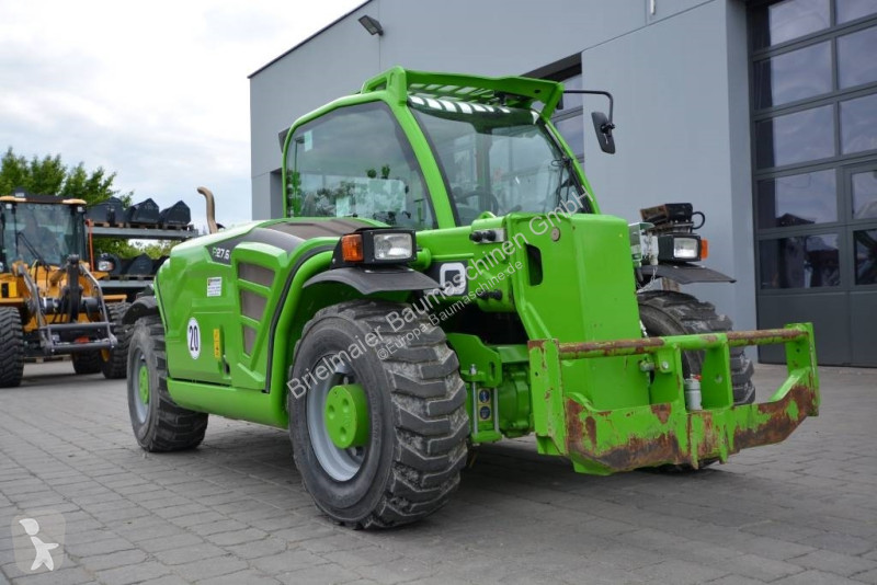 Încărcător telescopic Merlo P 27.6 Plus