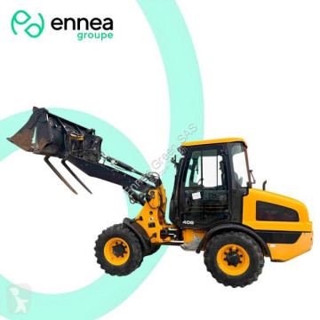 Chargeuse sur pneus JCB