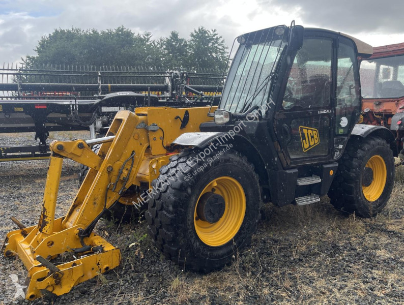 Încărcător telescopic JCB
