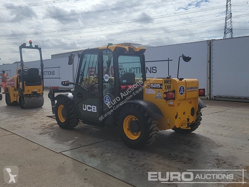 Teleskopický vozík JCB 525-60 Hi Viz