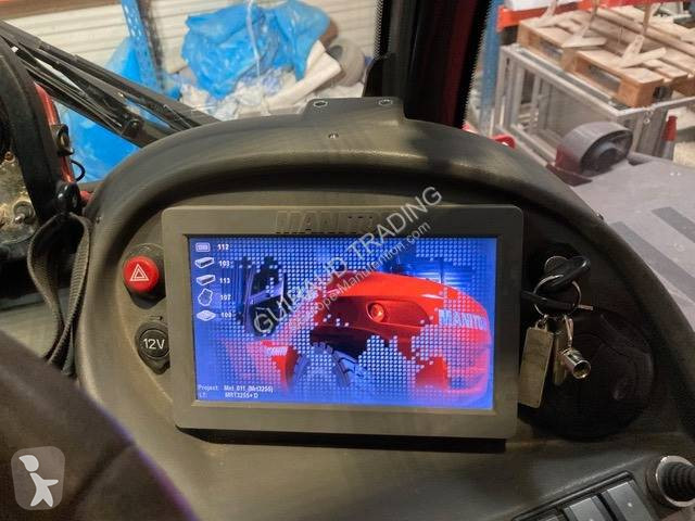 Teleskopický manipulátor Manitou MRT 3255