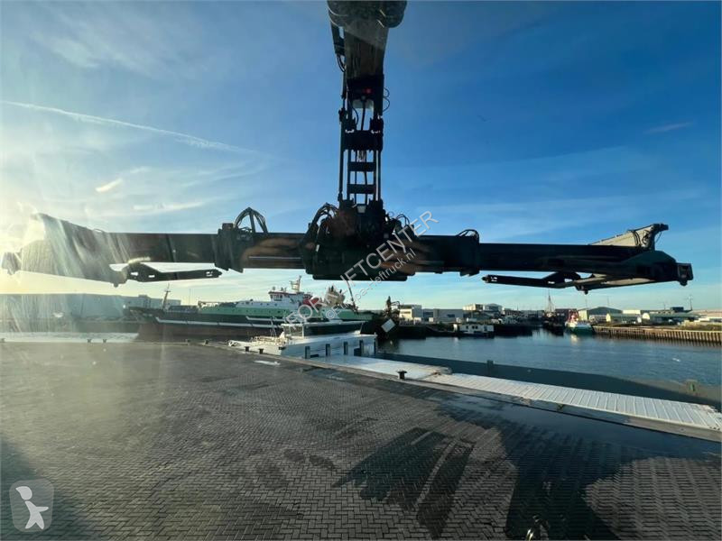 Телескопичен товарач Kalmar DRG450-75S6HCXS...